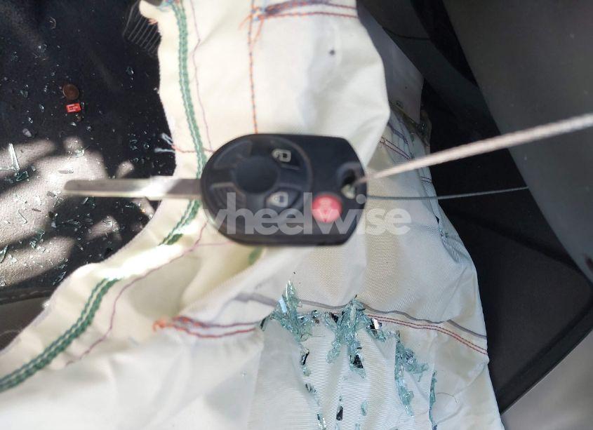 Photo 11 of 2016 Ford Escape SE (VIN 1FMCU0GX2GUA23170)