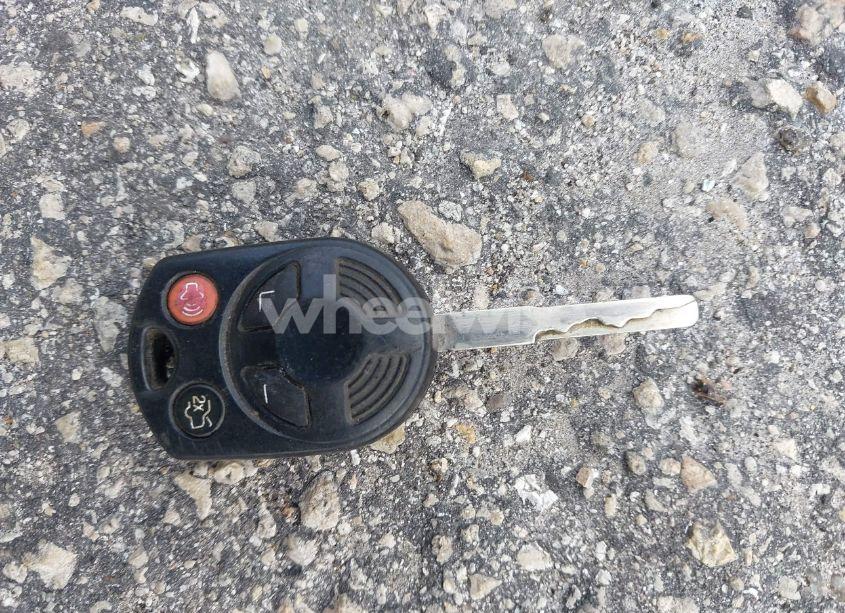 Photo 11 of 2016 Ford Escape SE (VIN 1FMCU0GX2GUB17940)