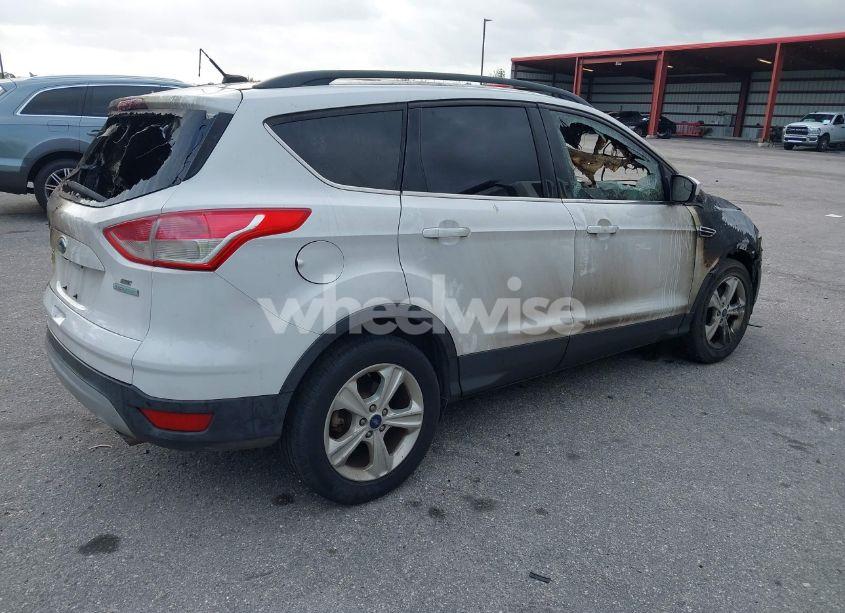 Photo 4 of 2016 Ford Escape SE (VIN 1FMCU0GX2GUB17940)
