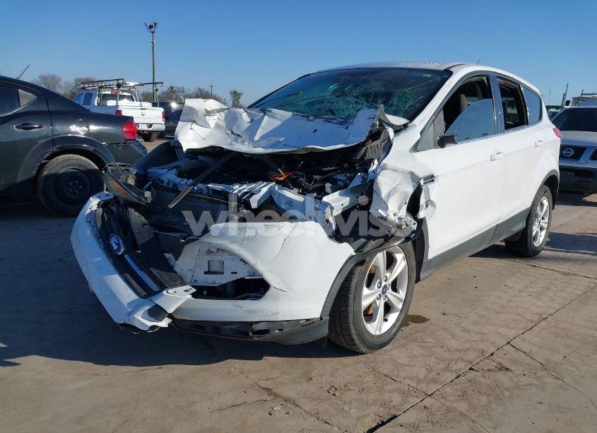 Photo 2 of 2016 Ford Escape SE (VIN 1FMCU0GX2GUB75000)