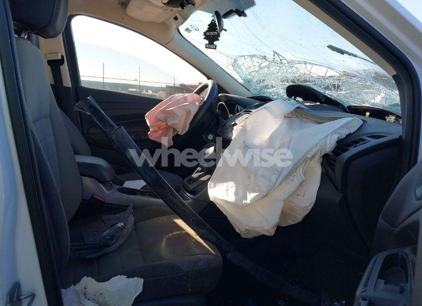 Photo 5 of 2016 Ford Escape SE (VIN 1FMCU0GX2GUB75000)