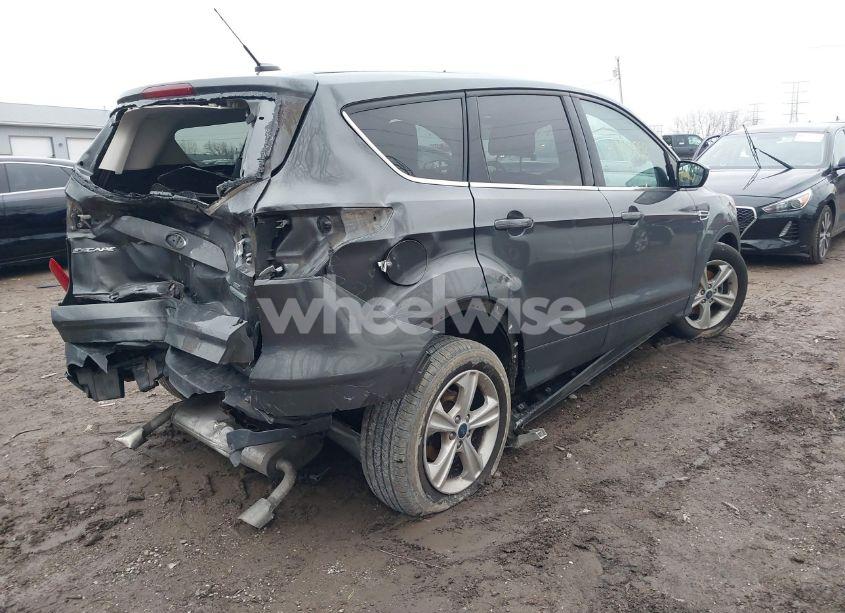 Photo 4 of 2016 Ford Escape SE (VIN 1FMCU0GX2GUC11512)