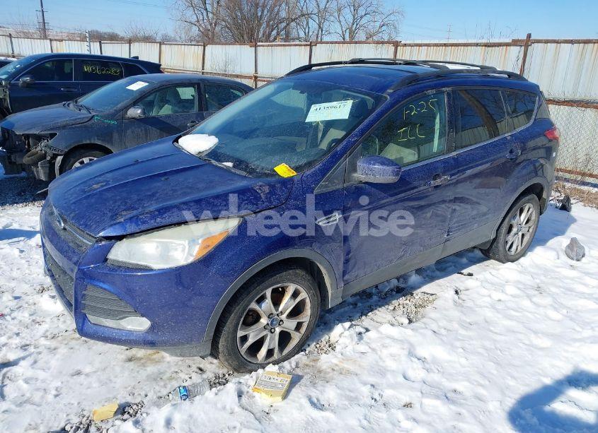 Photo 2 of 2013 Ford Escape SE (VIN 1FMCU0GX3DUA84782)