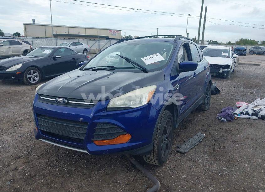 Photo 2 of 2013 Ford Escape SE (VIN 1FMCU0GX3DUC10591)