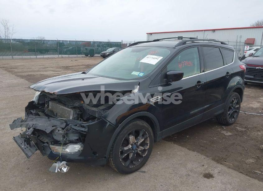 Photo 2 of 2013 Ford Escape SE (VIN 1FMCU0GX3DUC40450)