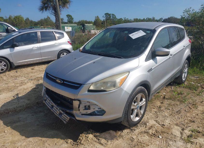 Photo 2 of 2013 Ford Escape SE (VIN 1FMCU0GX3DUC91382)