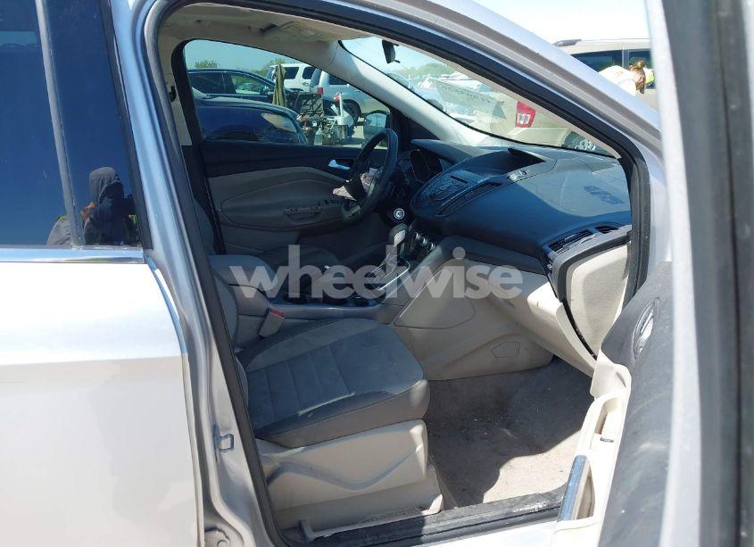 Photo 5 of 2014 Ford Escape SE (VIN 1FMCU0GX3EUA21506)