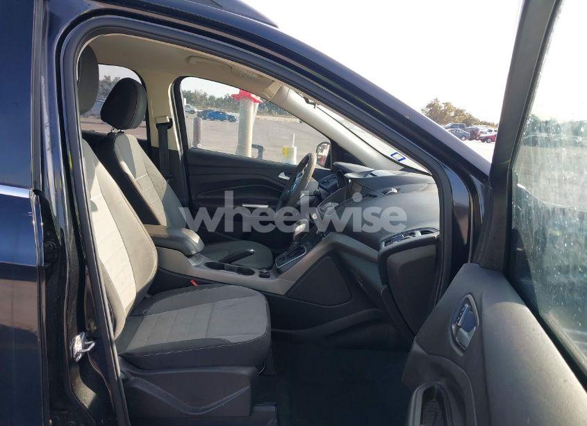 Photo 5 of 2014 Ford Escape SE (VIN 1FMCU0GX3EUA21621)