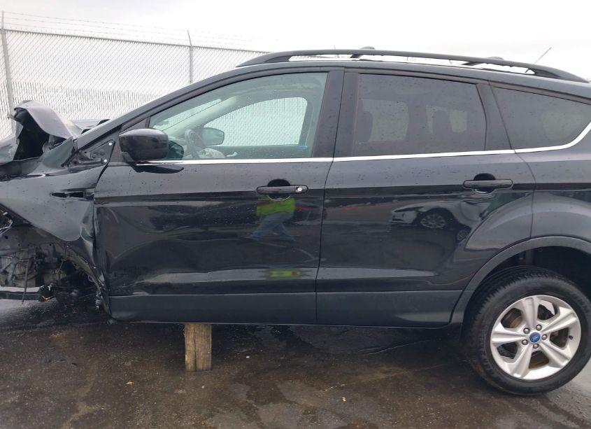 Photo 15 of 2014 Ford Escape SE (VIN 1FMCU0GX3EUB06880)