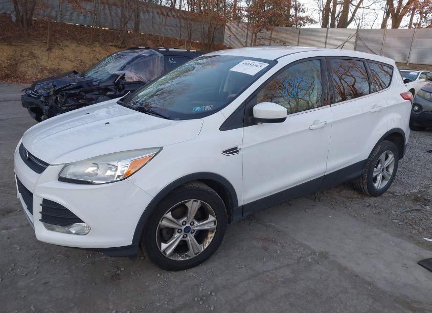 Photo 2 of 2014 Ford Escape SE (VIN 1FMCU0GX3EUB58347)