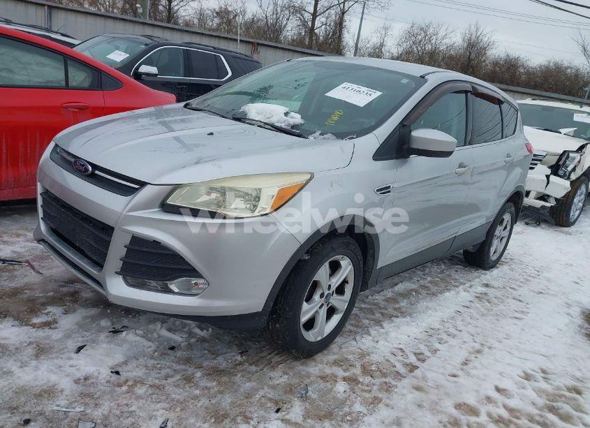 Photo 2 of 2014 Ford Escape (VIN 1FMCU0GX3EUB65363)