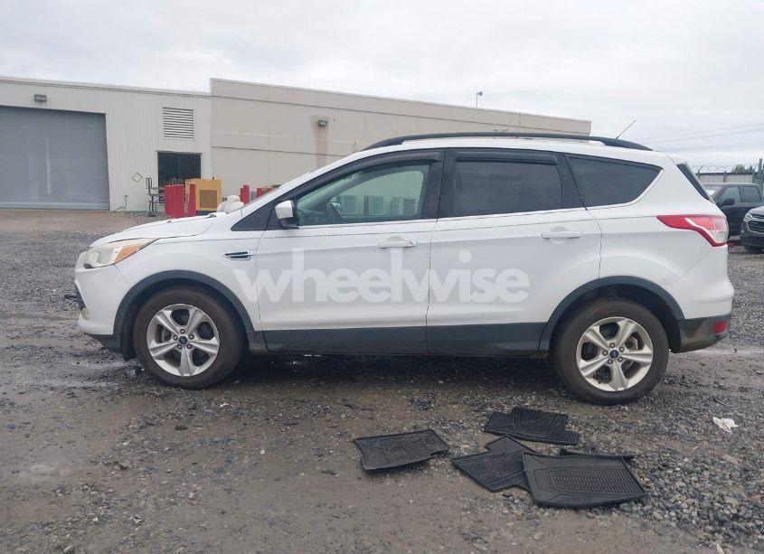 Photo 14 of 2014 Ford Escape SE (VIN 1FMCU0GX3EUC89794)