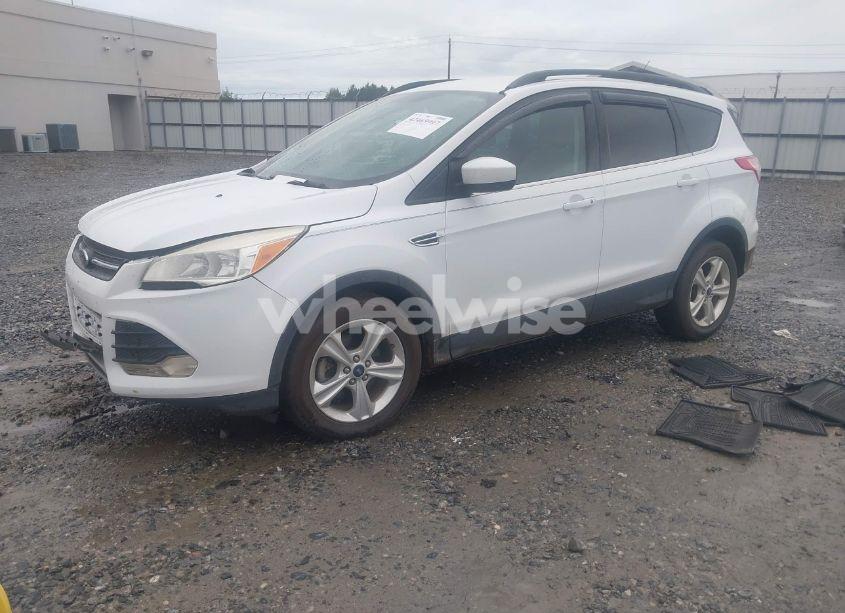 Photo 2 of 2014 Ford Escape SE (VIN 1FMCU0GX3EUC89794)