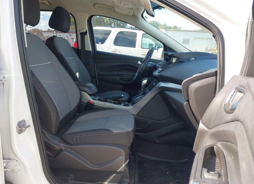 Photo 5 of 2014 Ford Escape SE (VIN 1FMCU0GX3EUD77521)