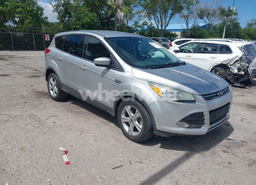 2014 Ford Escape SE (VIN 1FMCU0GX3EUE21257) main photo