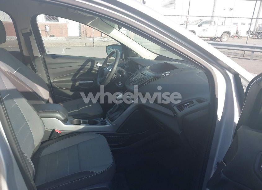 Photo 5 of 2014 Ford Escape SE (VIN 1FMCU0GX3EUE33604)