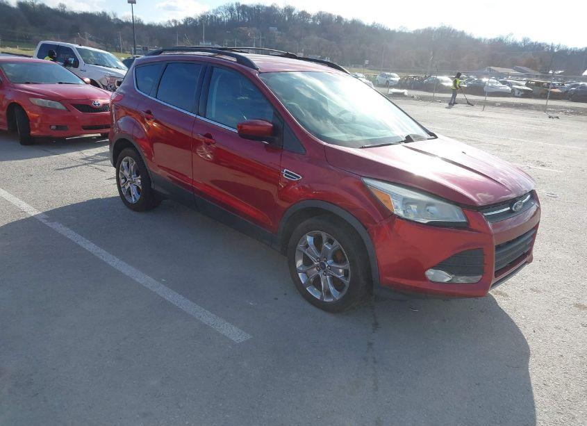 2015 Ford Escape SE (VIN 1FMCU0GX3FUA08014) main photo