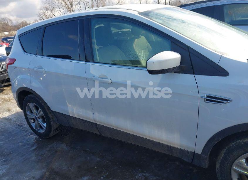 Photo 14 of 2015 Ford Escape SE (VIN 1FMCU0GX3FUA30689)