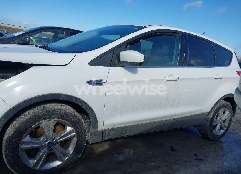 Photo 15 of 2015 Ford Escape SE (VIN 1FMCU0GX3FUA30689)
