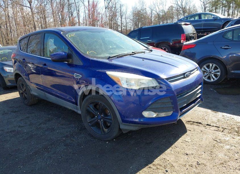 2015 Ford Escape SE (VIN 1FMCU0GX3FUA68262) main photo