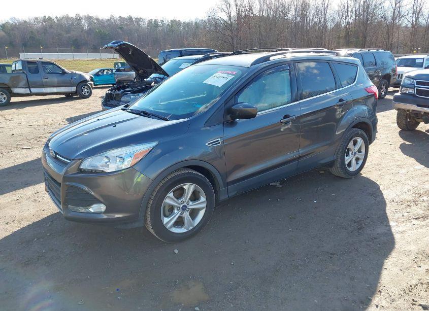 Photo 2 of 2015 Ford Escape SE (VIN 1FMCU0GX3FUC73922)