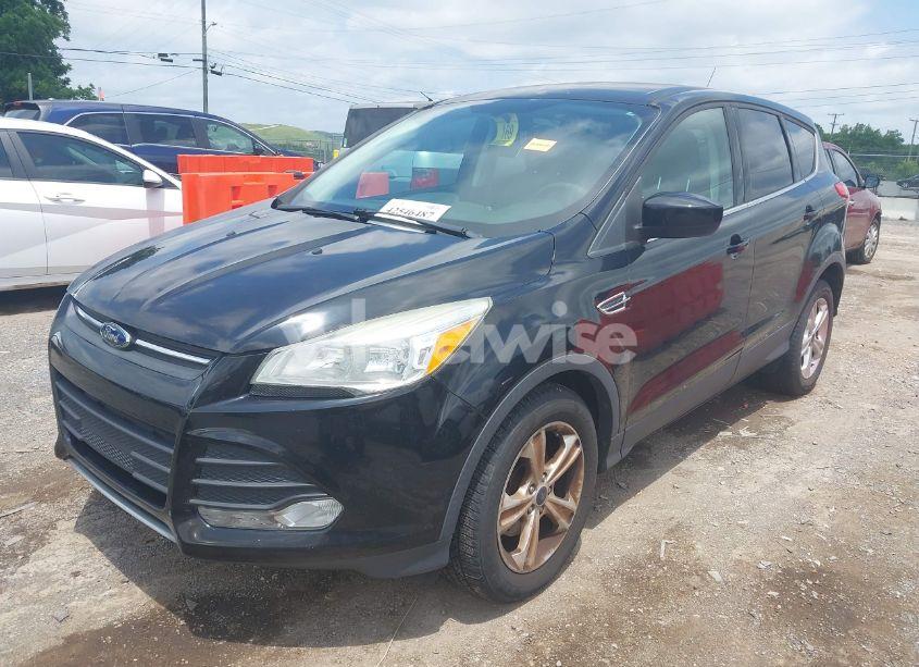 Photo 2 of 2016 Ford Escape SE (VIN 1FMCU0GX3GUB30552)