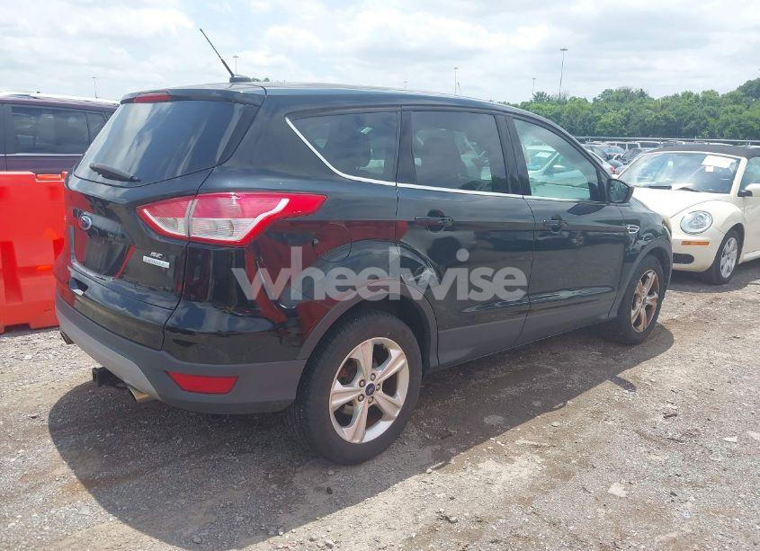 Photo 4 of 2016 Ford Escape SE (VIN 1FMCU0GX3GUB30552)