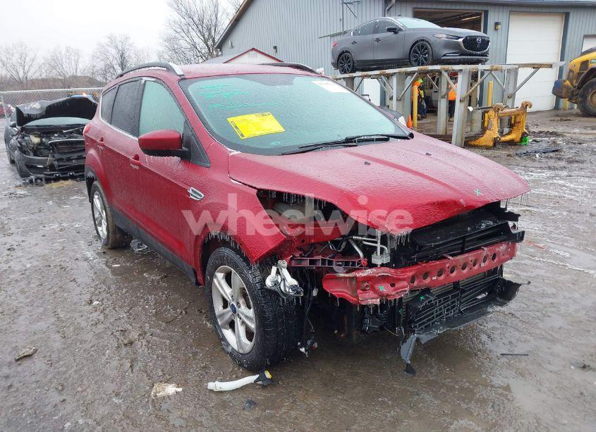 2016 Ford Escape SE (VIN 1FMCU0GX3GUB94655) main photo