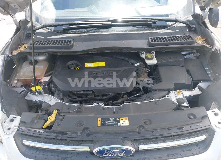 Photo 10 of 2016 Ford Escape SE (VIN 1FMCU0GX3GUC30165)