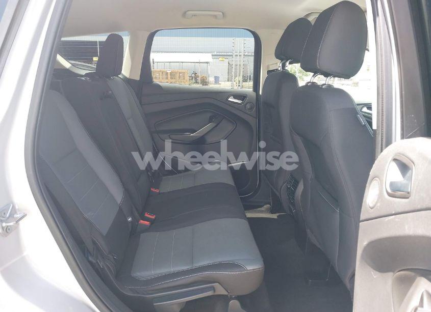 Photo 8 of 2016 Ford Escape SE (VIN 1FMCU0GX3GUC30165)