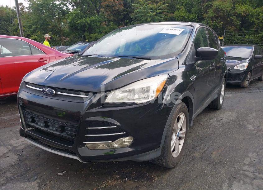 Photo 2 of 2013 Ford Escape SE (VIN 1FMCU0GX4DUA95161)