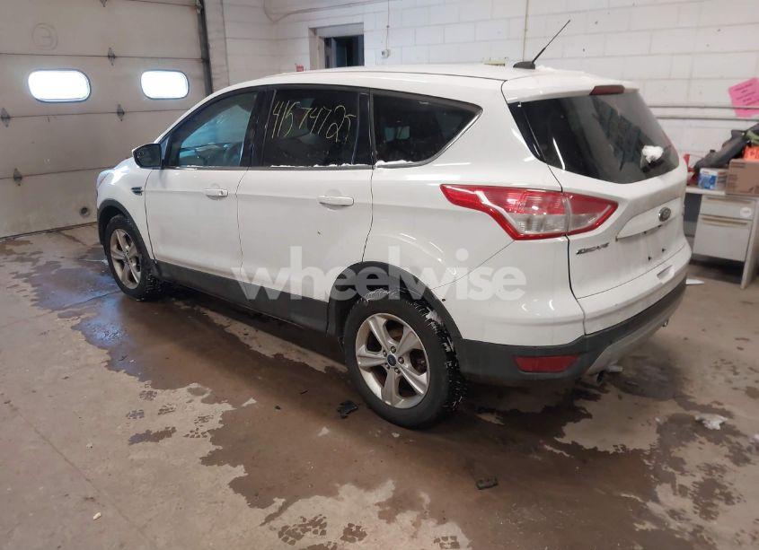 Photo 3 of 2013 Ford Escape SE (VIN 1FMCU0GX4DUB25839)