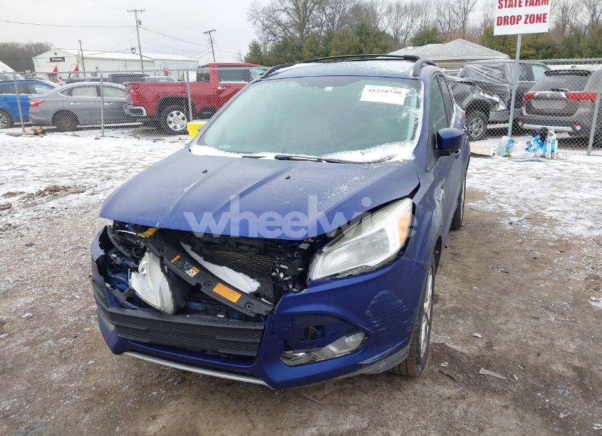 Photo 2 of 2013 Ford Escape SE (VIN 1FMCU0GX4DUB92103)