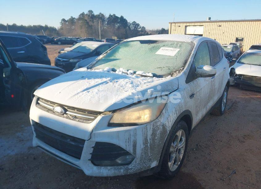 Photo 2 of 2013 Ford Escape SE (VIN 1FMCU0GX4DUC64143)