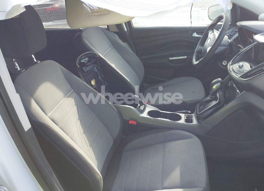 Photo 5 of 2014 Ford Escape SE (VIN 1FMCU0GX4EUA60637)