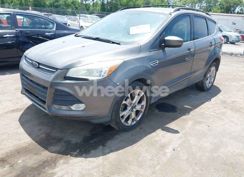 Photo 2 of 2014 Ford Escape SE (VIN 1FMCU0GX4EUB80471)