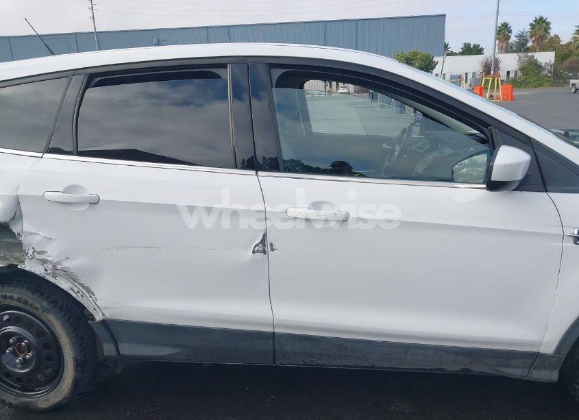 Photo 13 of 2014 Ford Escape SE (VIN 1FMCU0GX4EUD80931)