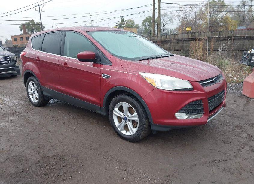 2015 Ford Escape SE (VIN 1FMCU0GX4FUA05476) main photo