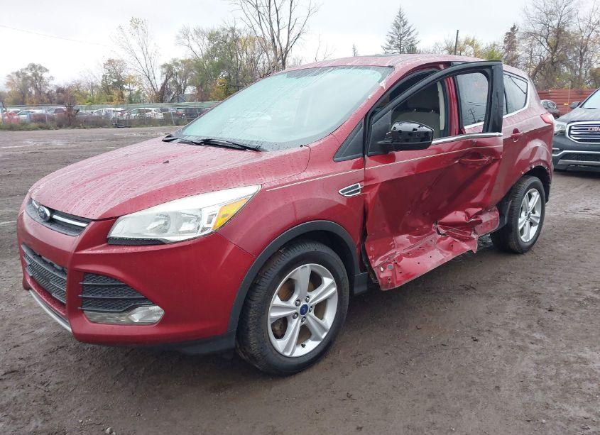 Photo 2 of 2015 Ford Escape SE (VIN 1FMCU0GX4FUA05476)