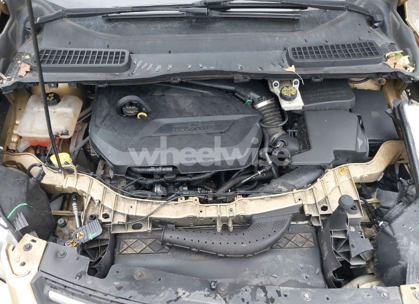 Photo 10 of 2015 Ford Escape SE (VIN 1FMCU0GX4FUA06336)