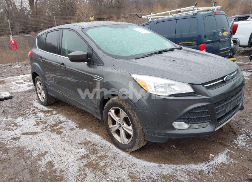 2015 Ford Escape SE (VIN 1FMCU0GX4FUA38123) main photo