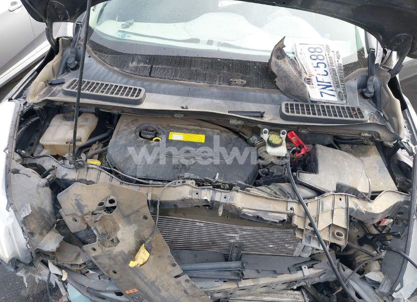 Photo 10 of 2015 Ford Escape SE (VIN 1FMCU0GX4FUC63870)