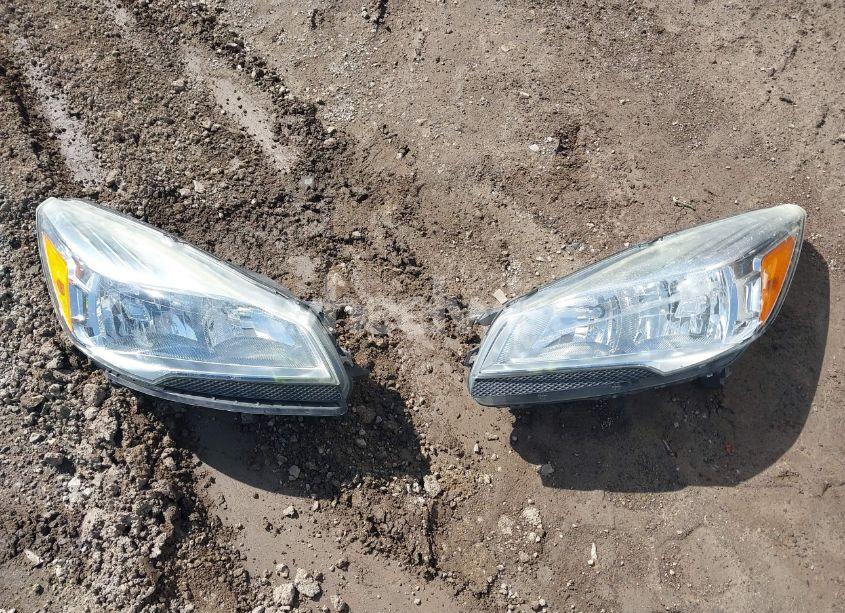 Photo 18 of 2015 Ford Escape SE (VIN 1FMCU0GX4FUC76165)