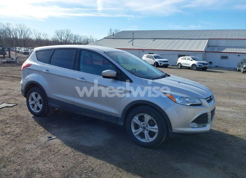 2016 Ford Escape SE (VIN 1FMCU0GX4GUA93124) main photo
