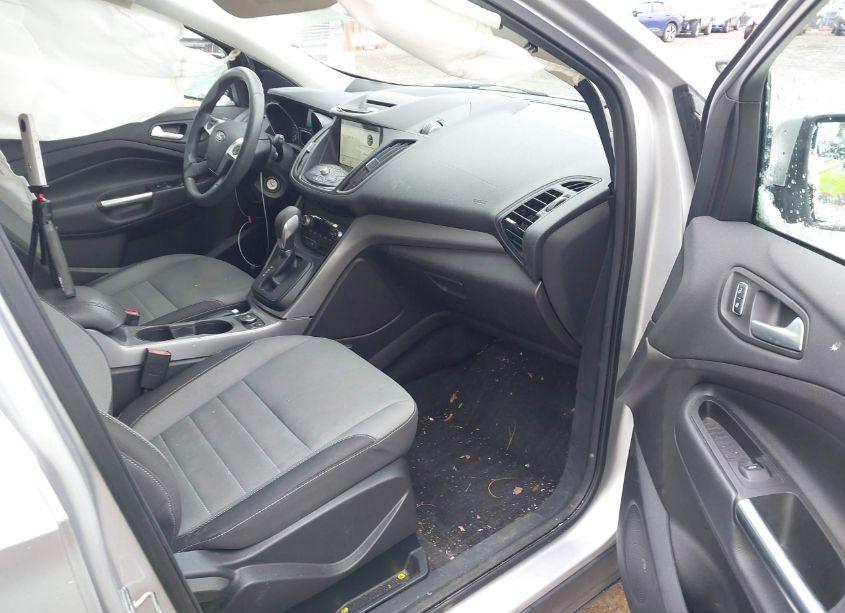 Photo 5 of 2016 Ford Escape SE (VIN 1FMCU0GX4GUA96315)