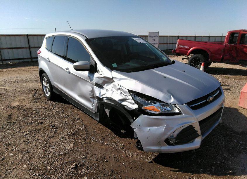 2016 Ford Escape SE (VIN 1FMCU0GX4GUB97001) main photo