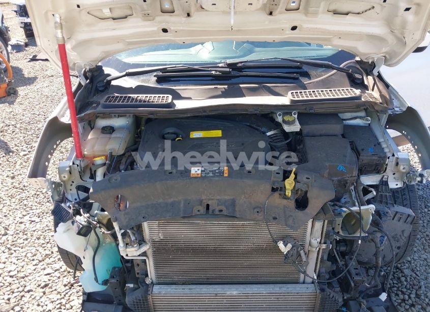 Photo 10 of 2016 Ford Escape SE (VIN 1FMCU0GX4GUB99394)
