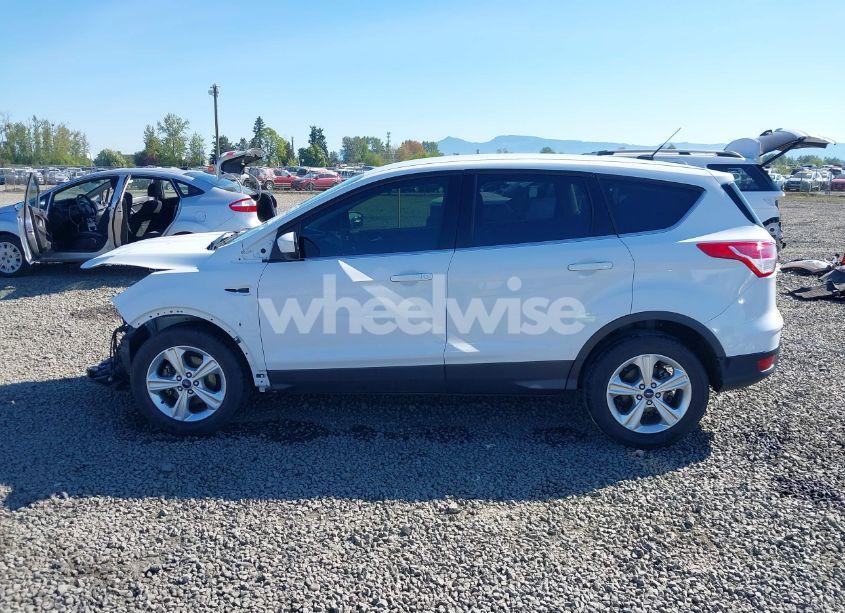 Photo 15 of 2016 Ford Escape SE (VIN 1FMCU0GX4GUB99394)