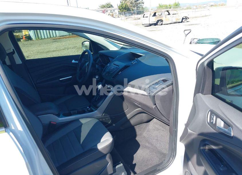 Photo 5 of 2016 Ford Escape SE (VIN 1FMCU0GX4GUB99394)