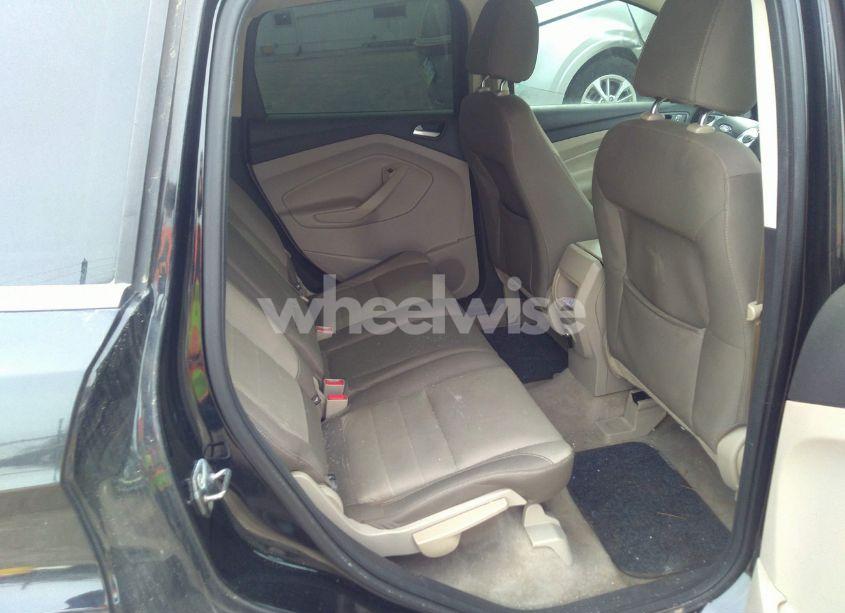 Photo 8 of 2016 Ford Escape SE (VIN 1FMCU0GX4GUC46424)